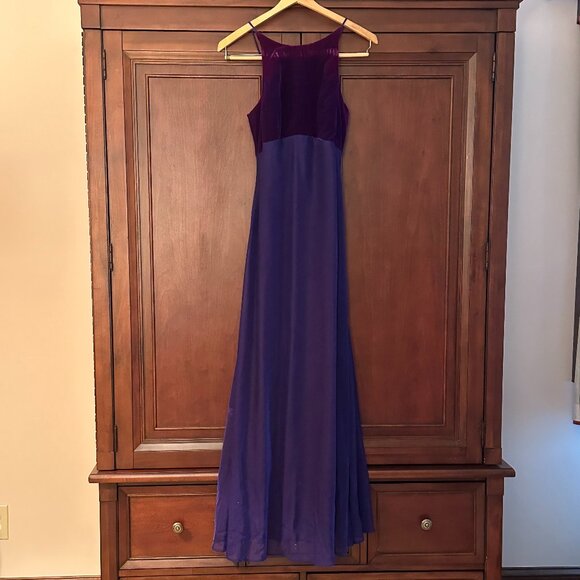 Evening Dress - Picture 1 of 8